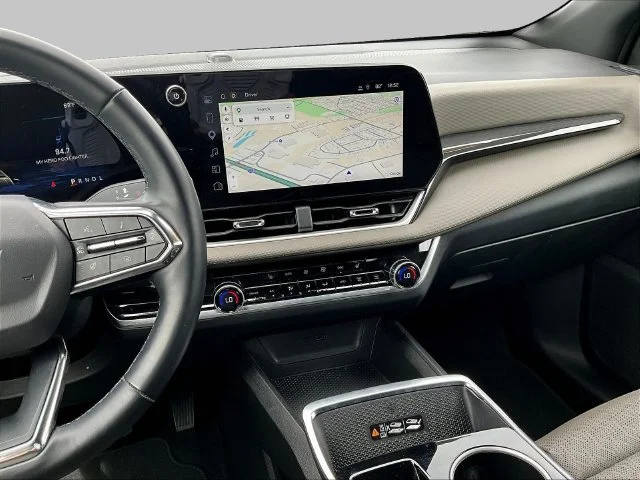 Used 2025 Green Chevrolet LT image 12