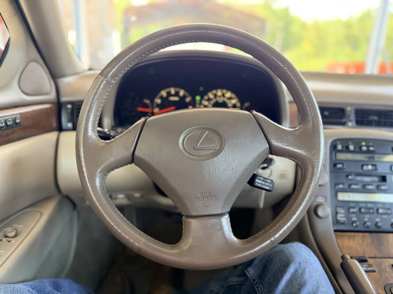 Used 2000 Red Lexus Base 2dr Coupe image 12