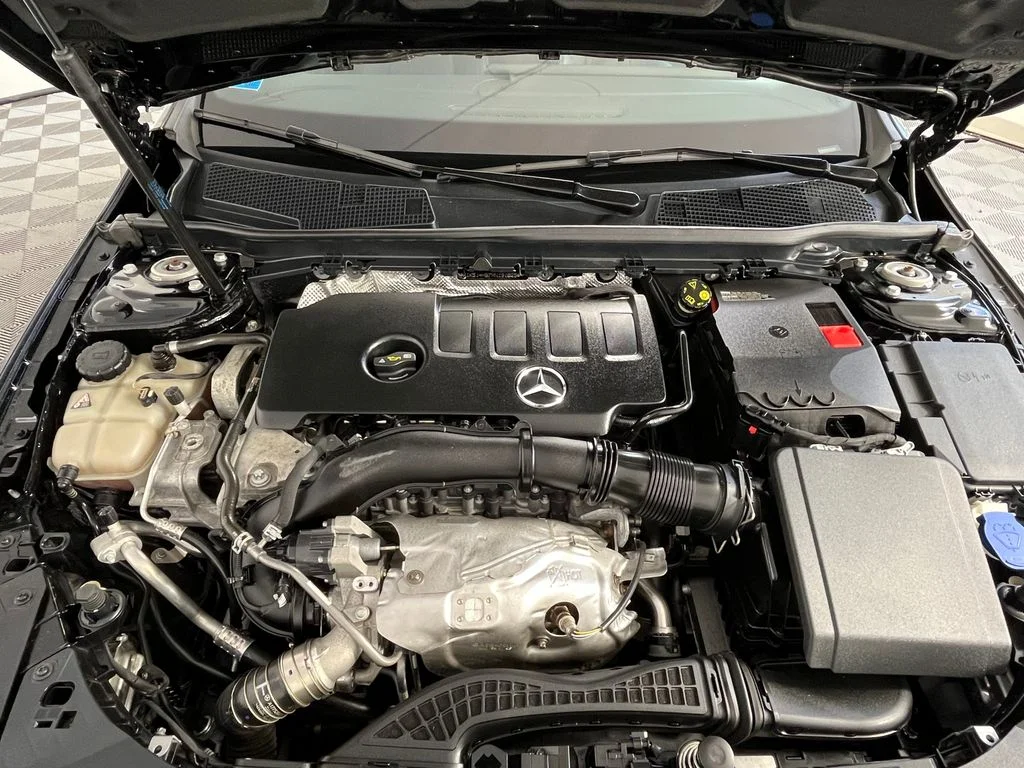 Used 2021  Mercedes-Benz CLA 250 image 14