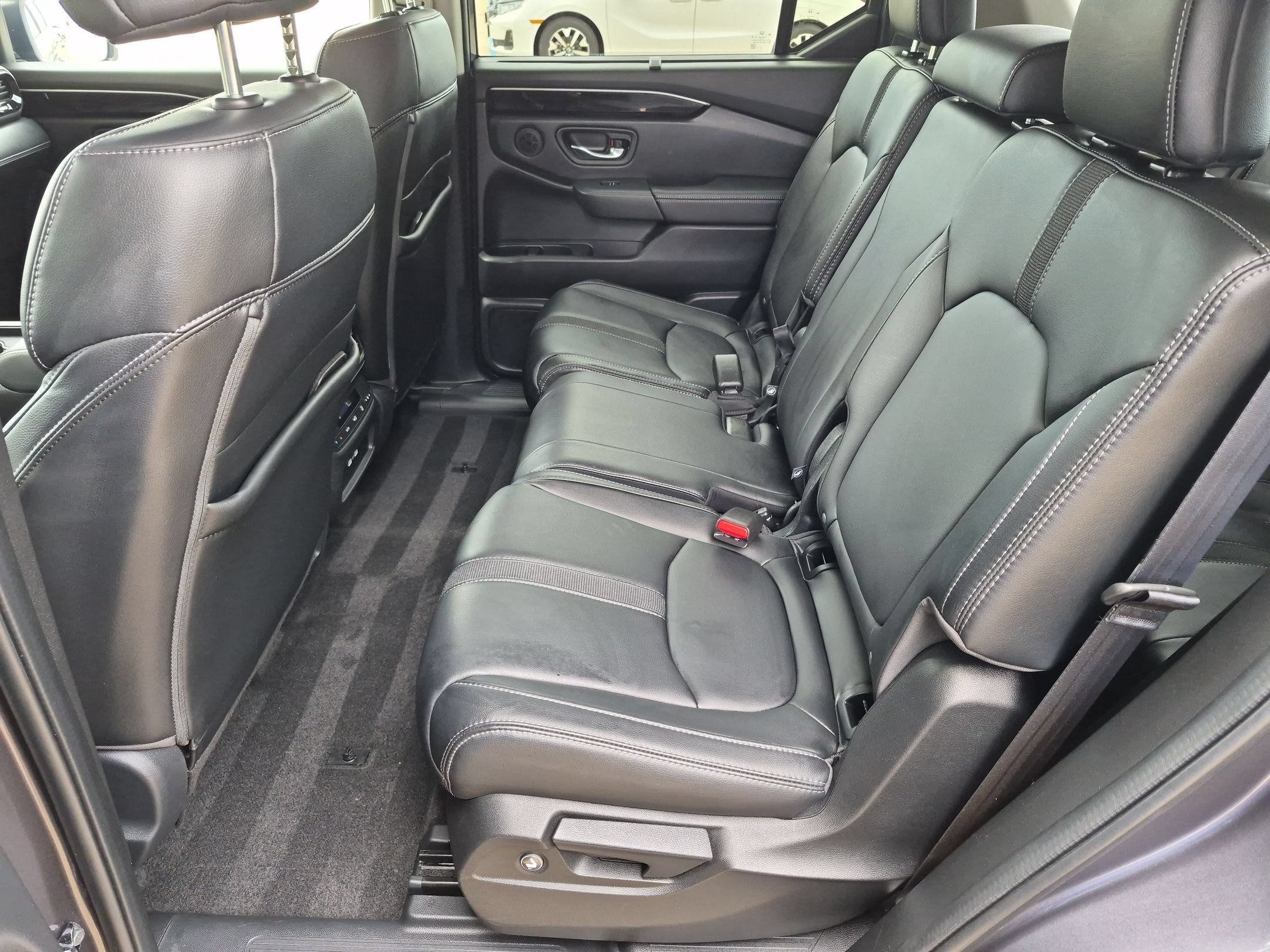 2023 Honda Pilot Touring - Photo 25