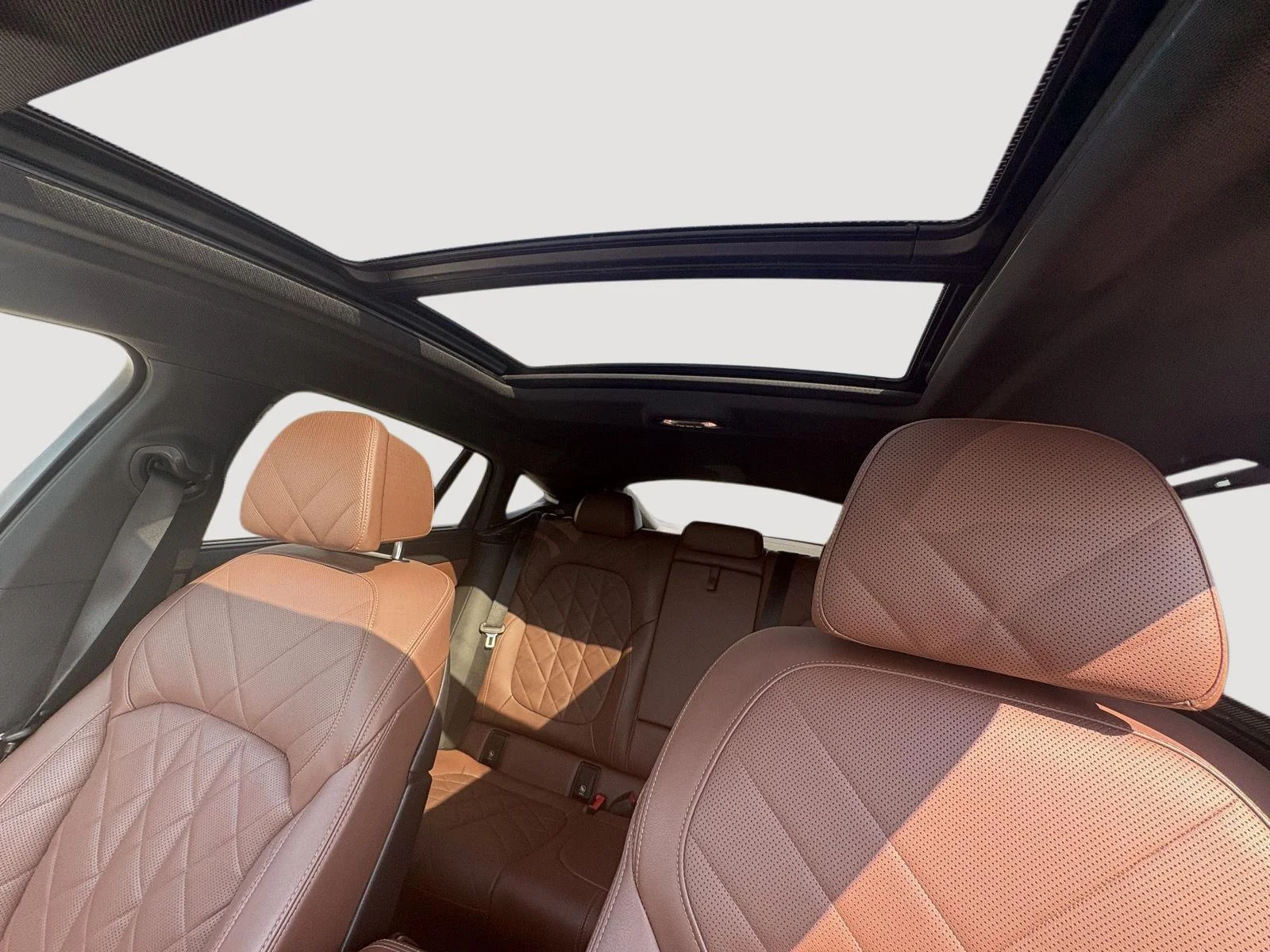 Used 2023 Gray BMW M50i image 26