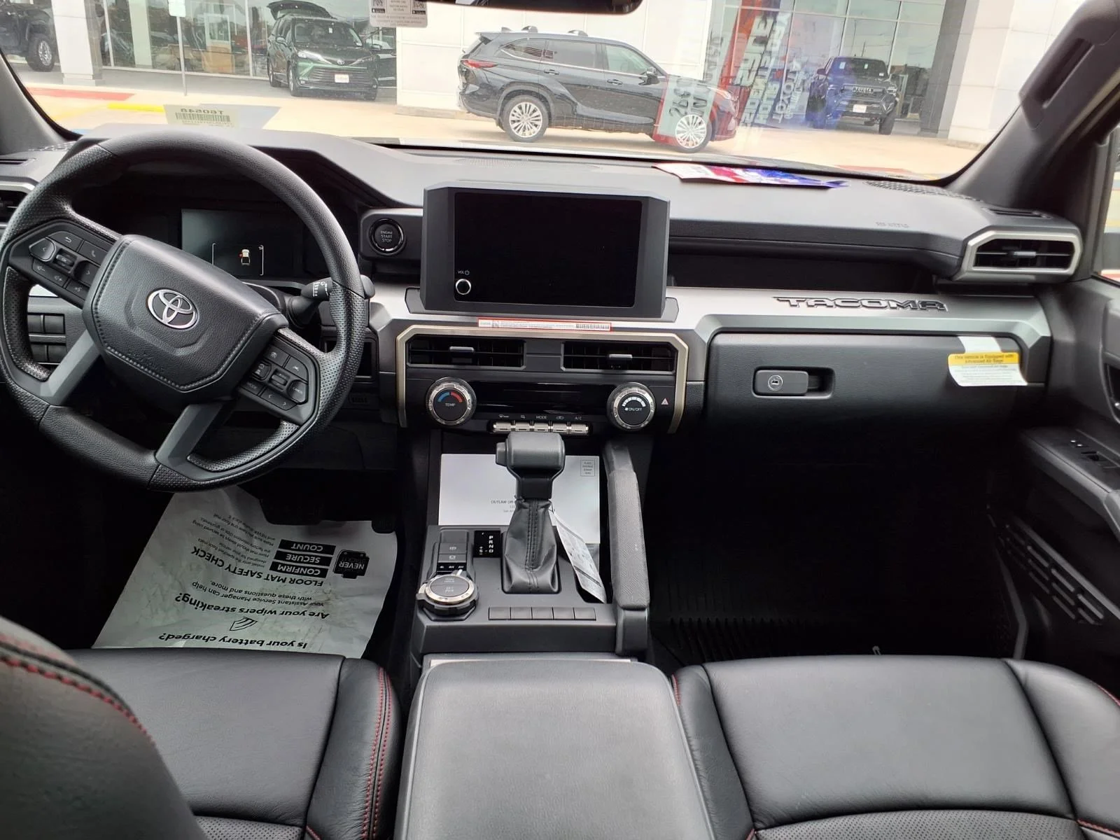 2026 Toyota Tacoma SR5 - Photo 9