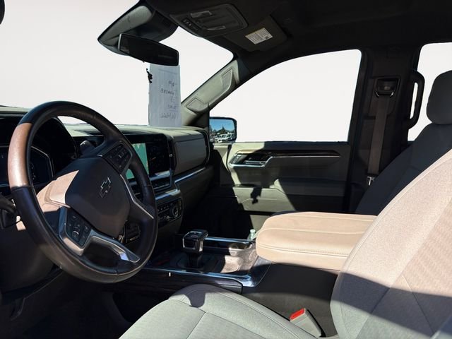 Used 2023 White Chevrolet RST image 9