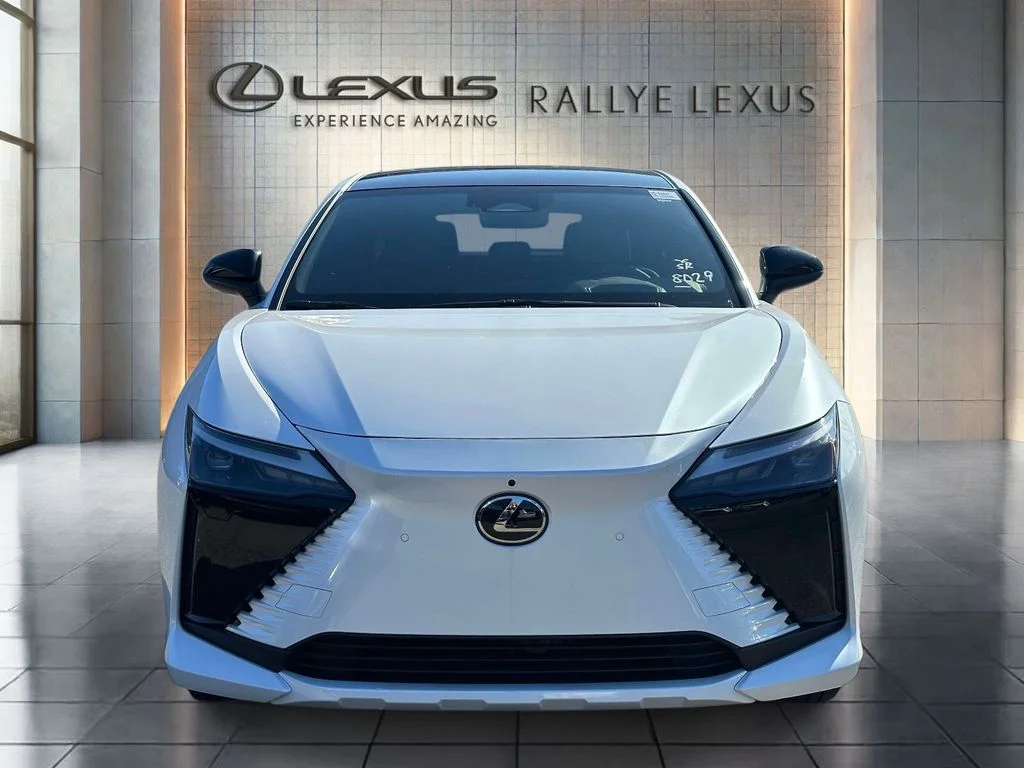 2026 Lexus RZ Premium - Photo 8