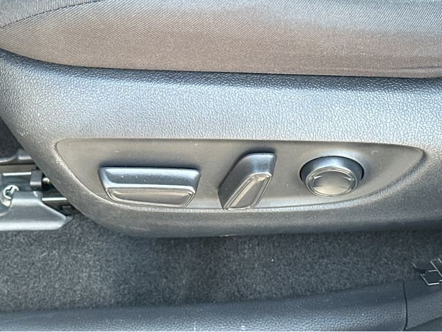 Used 2022 Silver Toyota XLE image 36