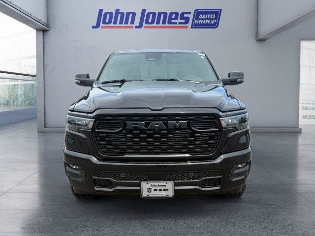 New 2026 Diamond Black Crystal Pearl-Coat Exterior Paint RAM Big Horn/Lone Star image 8