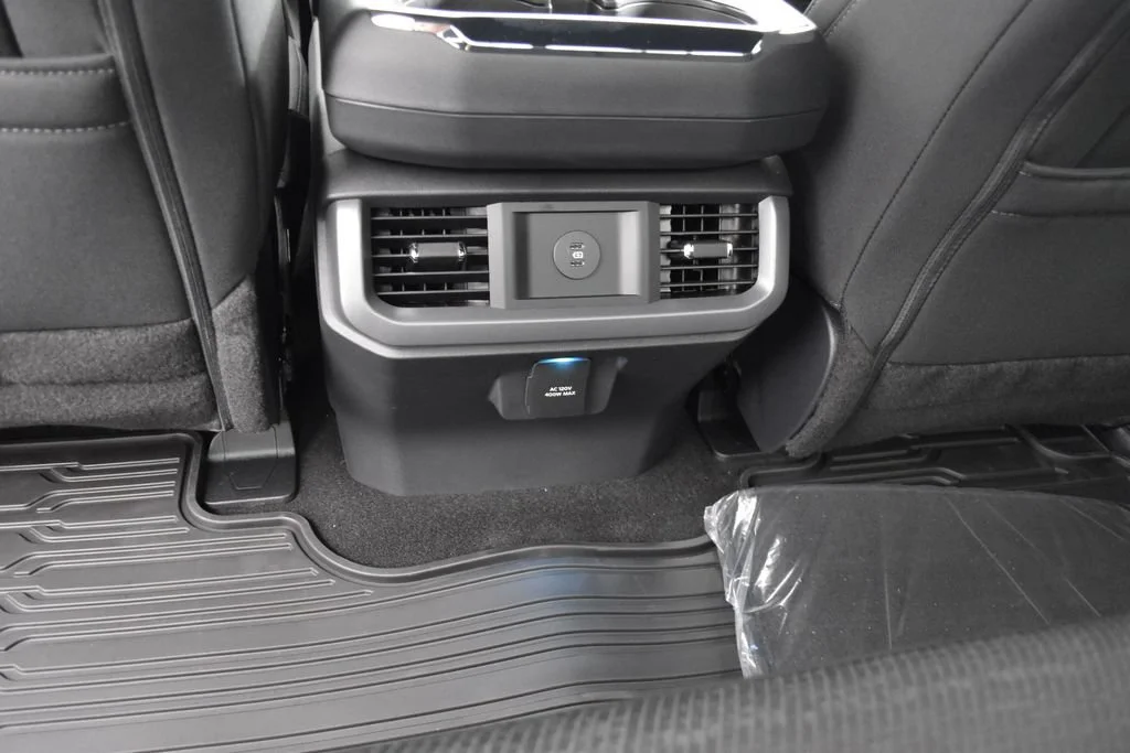 New 2026 Oxford White Ford XLT image 26