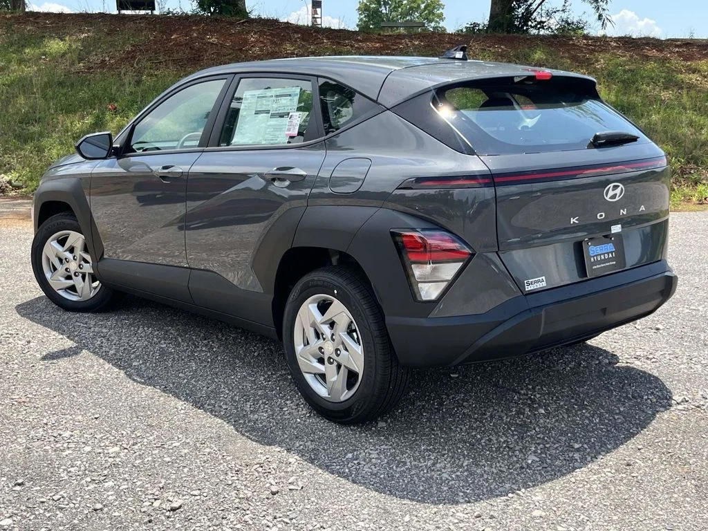 New 2026 Gray Hyundai SE image 4