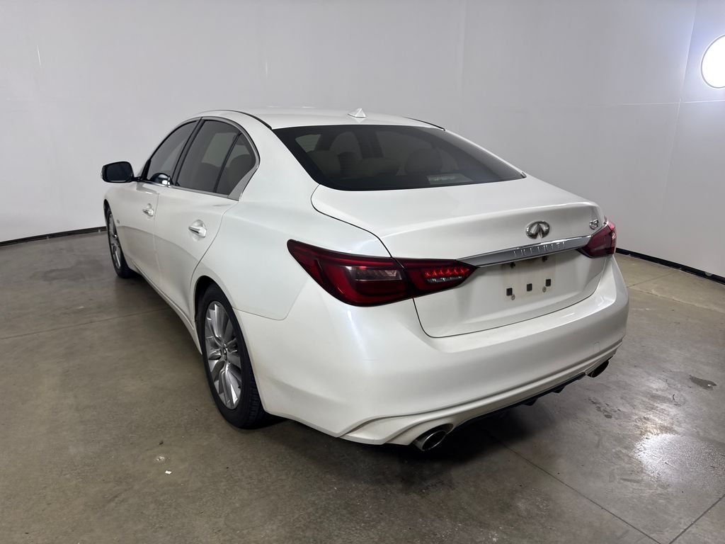 Used 2019 White INFINITI 3.0t LUXE image 10