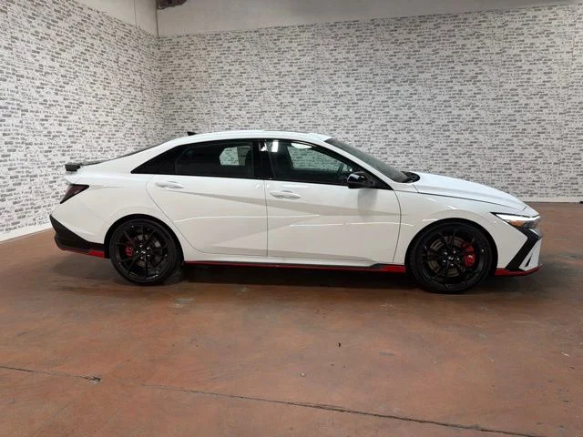 New 2026 Atlas White Hyundai Base image 8