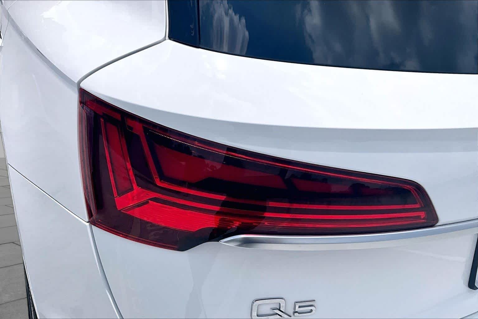 Used 2022 Glacier White Metallic Audi Premium image 29