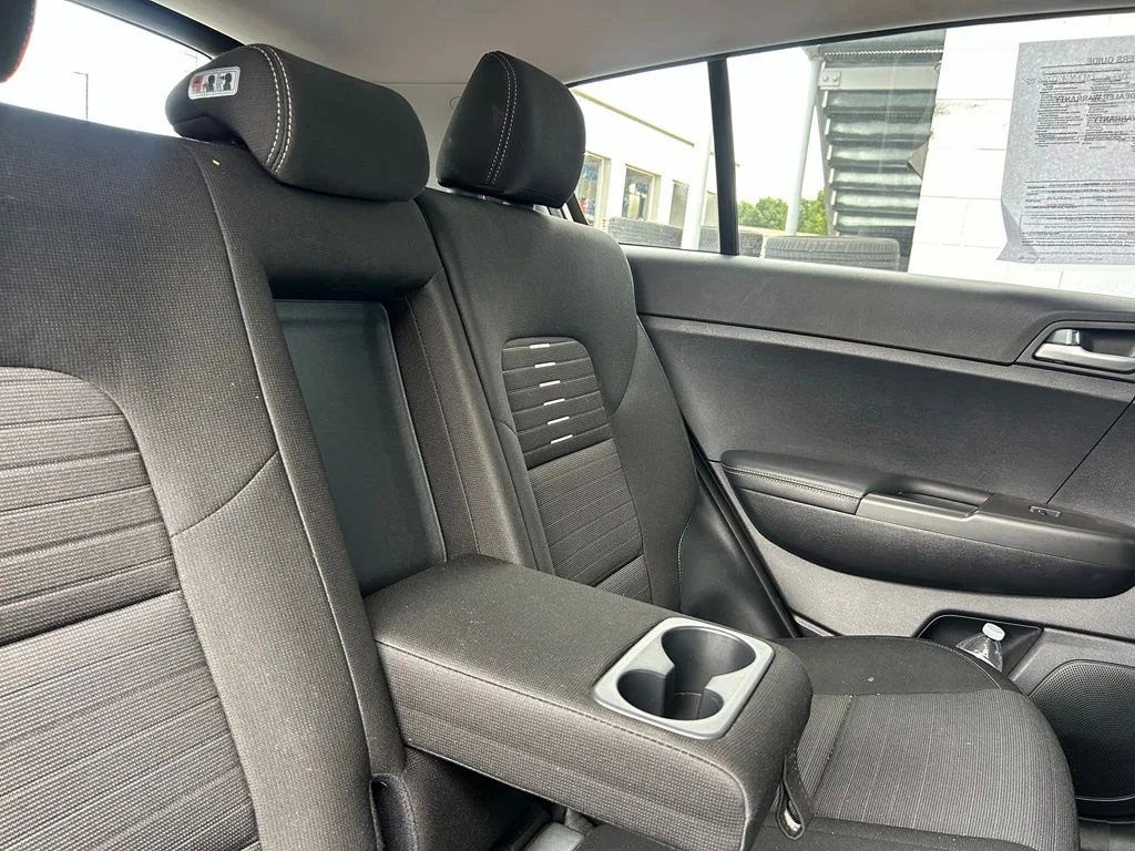 Used 2018 Clear White Kia LX image 21