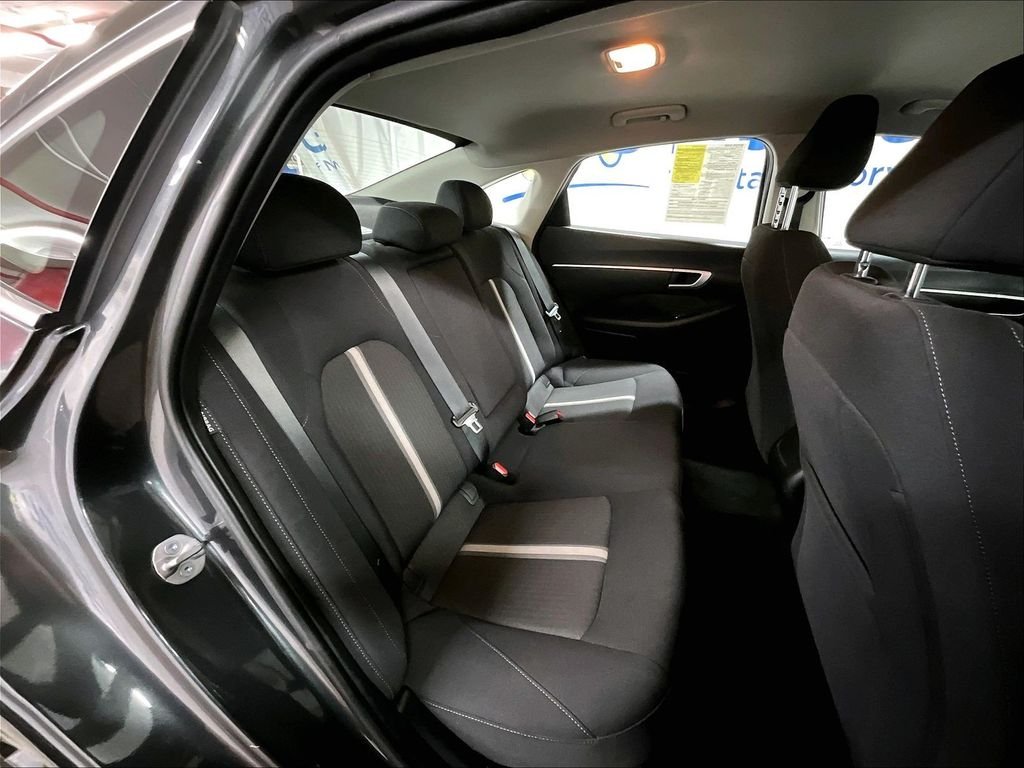 Used 2024 Gray Hyundai SEL image 16