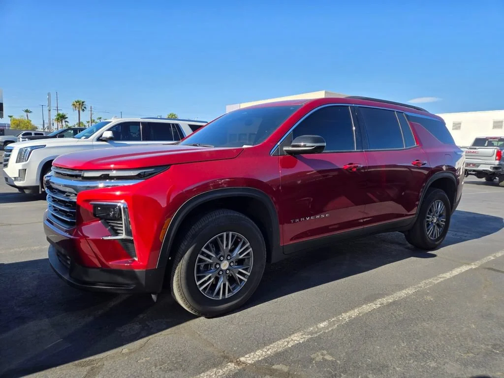Used 2025 Radiant Red Tintcoat Chevrolet LT image 4