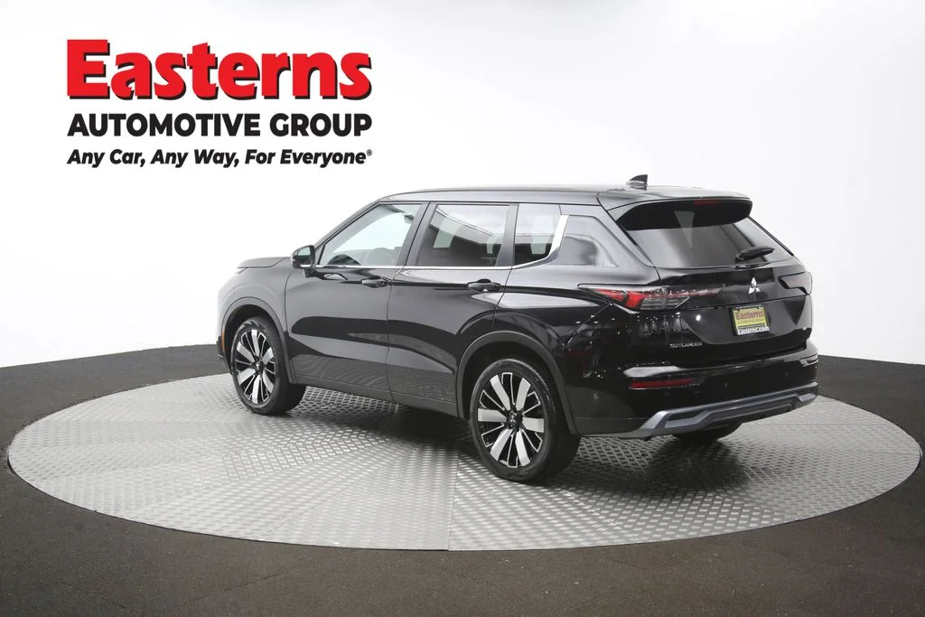 Used 2025 Black Mitsubishi SE image 65