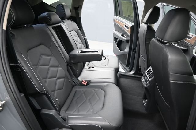 Used 2026  Volkswagen 2.0T SE w/Technology image 29