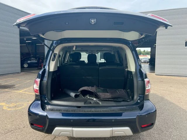 Used 2018 Blue Nissan SL image 23