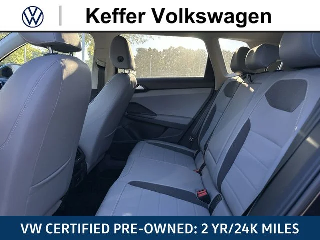 Certified Used 2023 Black Volkswagen 1.5T SE image 28
