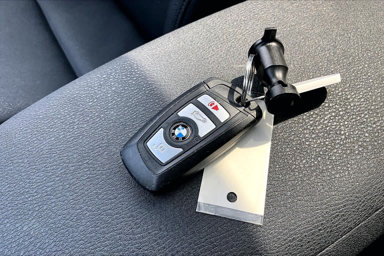 Used 2017 Jet Black BMW sDrive28i image 14