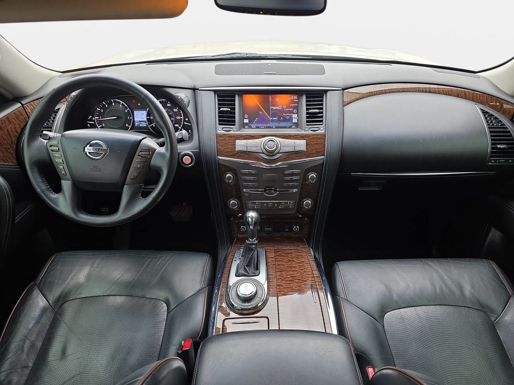 Used 2017 White Nissan Platinum image 10