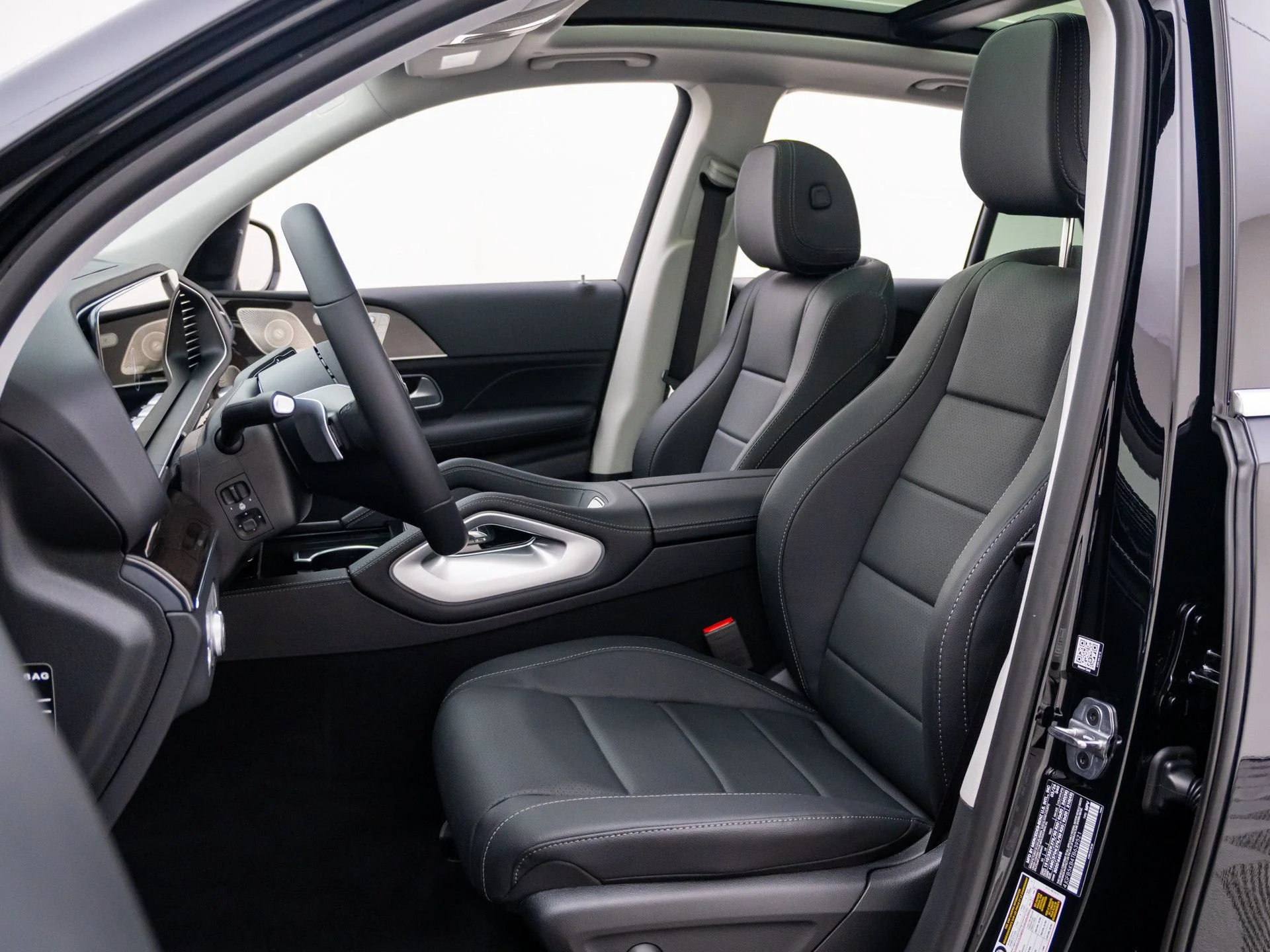 New 2026 Black Mercedes-Benz GLE 450 image 17