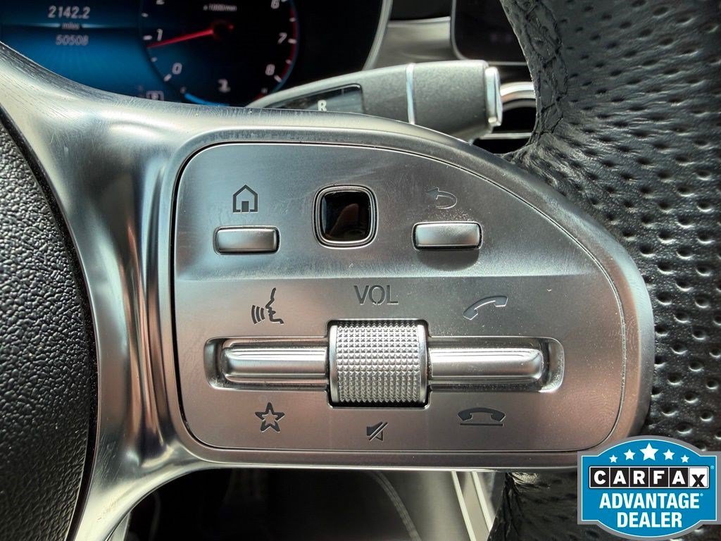 Used 2021 Brilliant Blue Metallic Mercedes-Benz GLC 300 image 13
