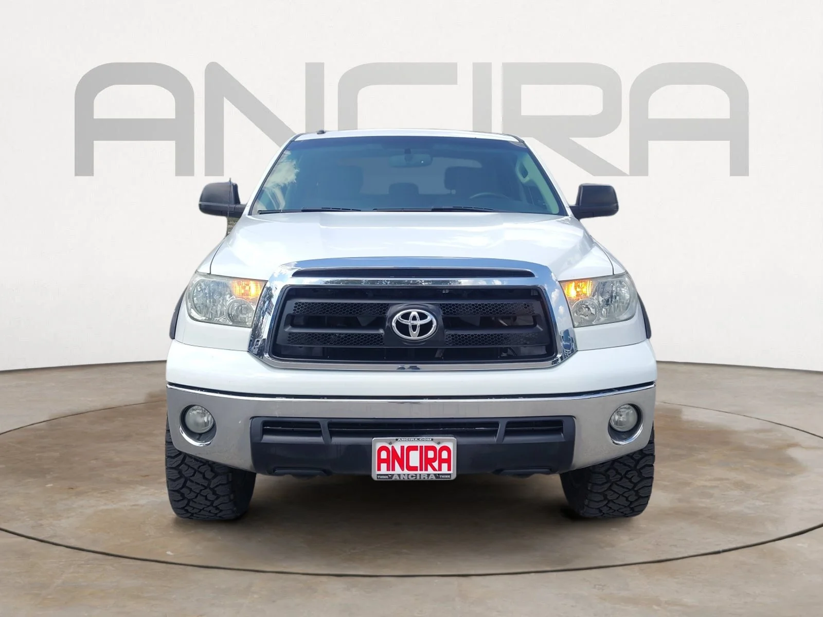 Used 2013 Super White Toyota Grade image 5
