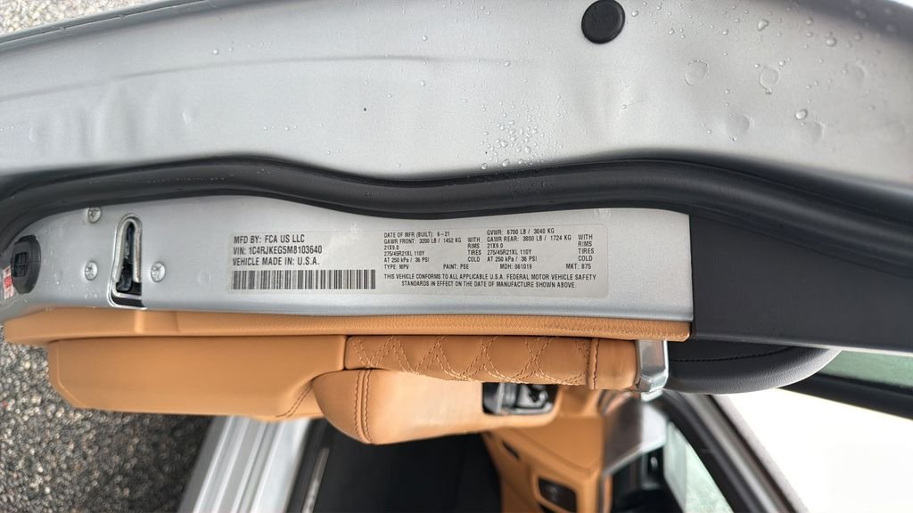 Used 2021 Silver Jeep Summit image 27