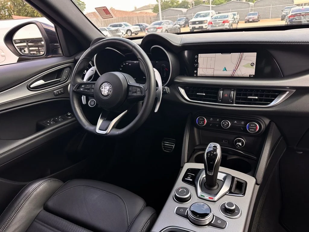 Used 2024 Blue Alfa Romeo Veloce image 10