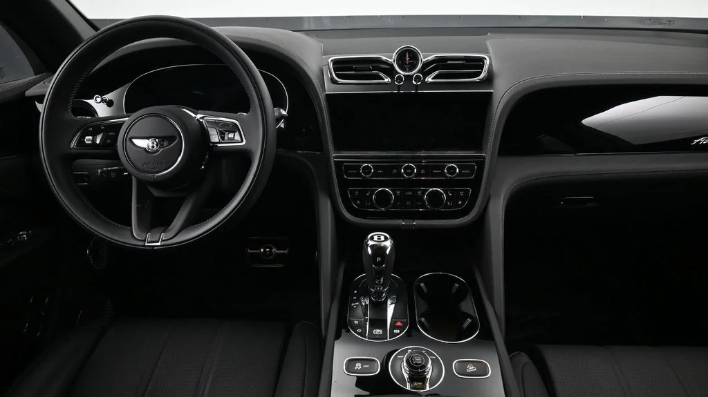 Certified Used 2024  Bentley  image 4
