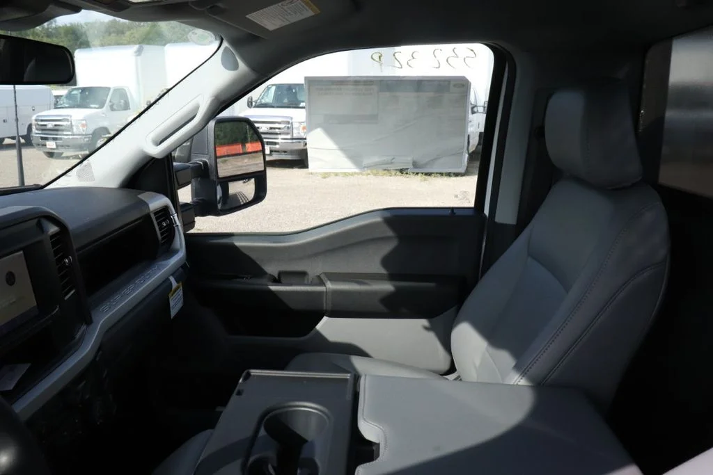 2026 Ford F-550 Super Duty Chassis Cab XL - Photo 14