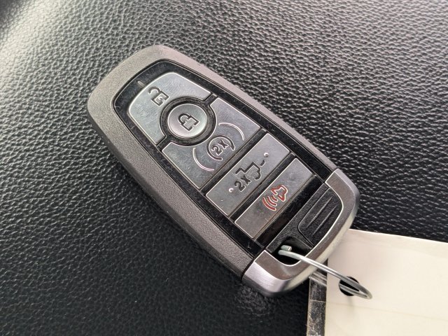 Used 2021 Gray Metallic Ford Lariat image 25