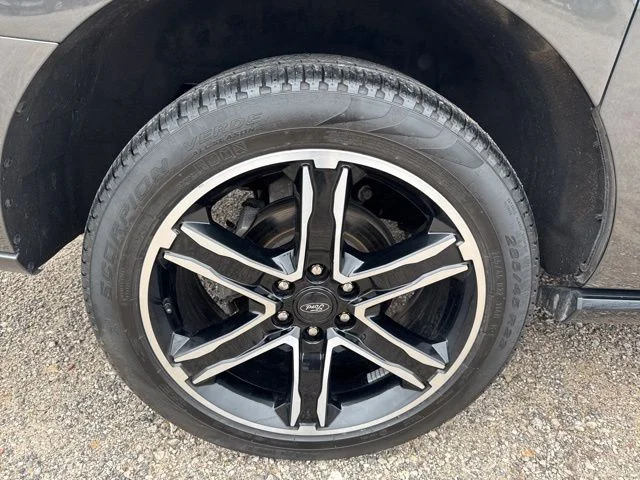 Used 2021 Gray Ford Limited image 13