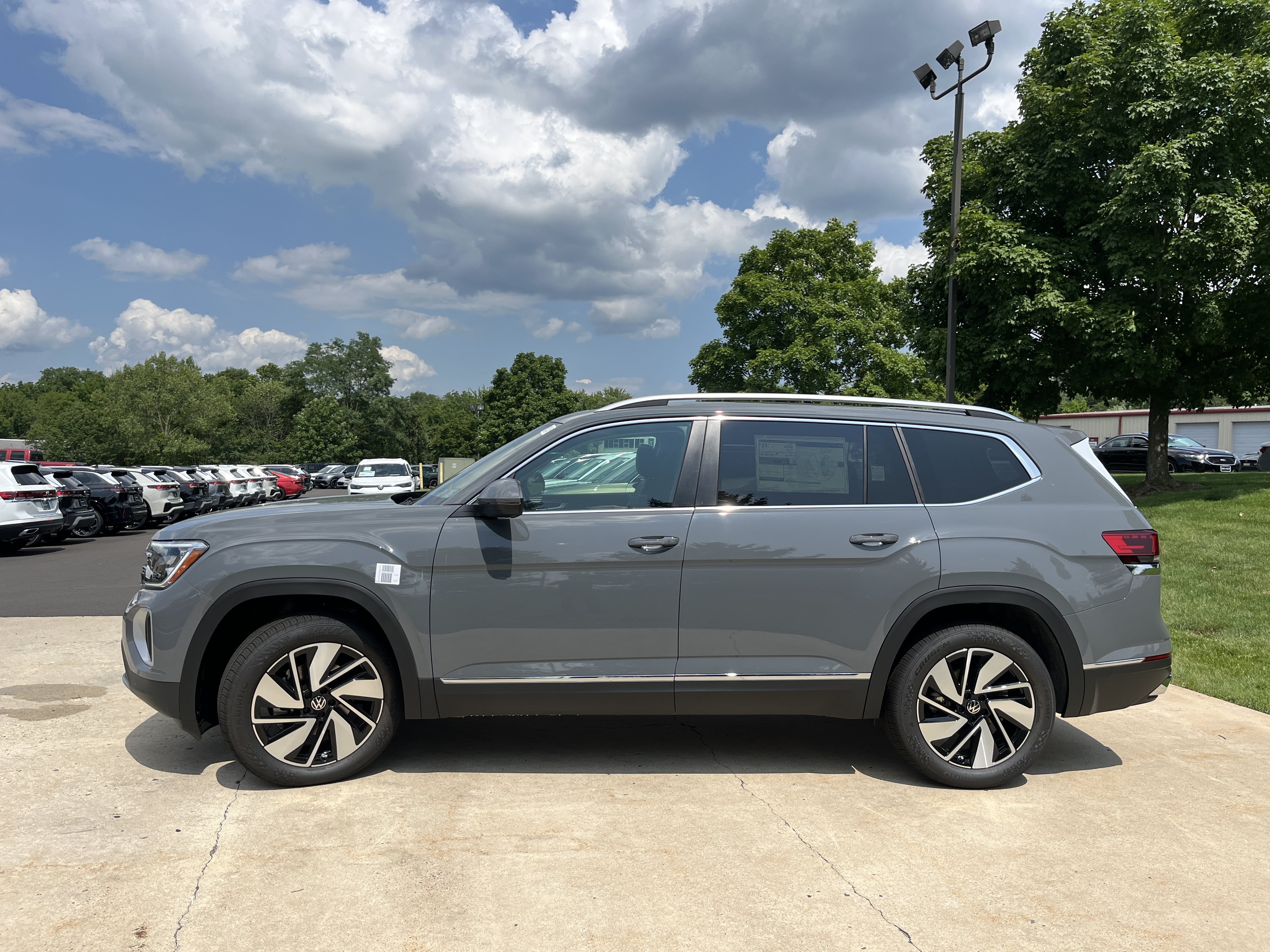 New 2026 Pure Gray Volkswagen 2.0T SEL image 9