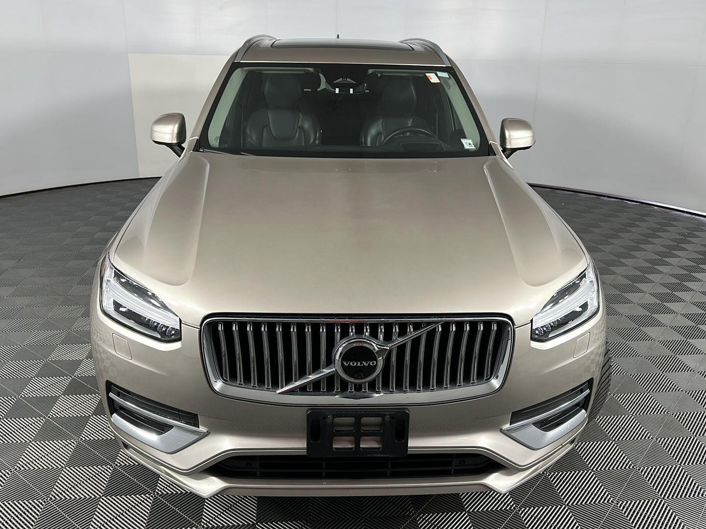 Used 2023 Bright Dusk Metallic Volvo Ultimate image 2