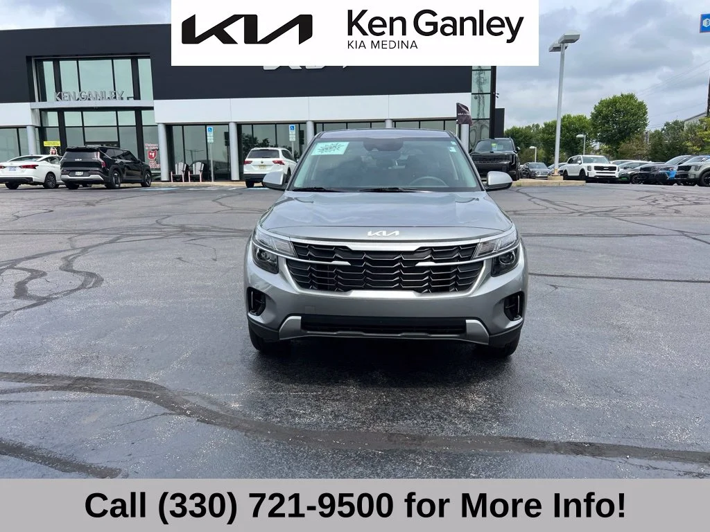 Certified Used 2024 Gray Kia LX image 4