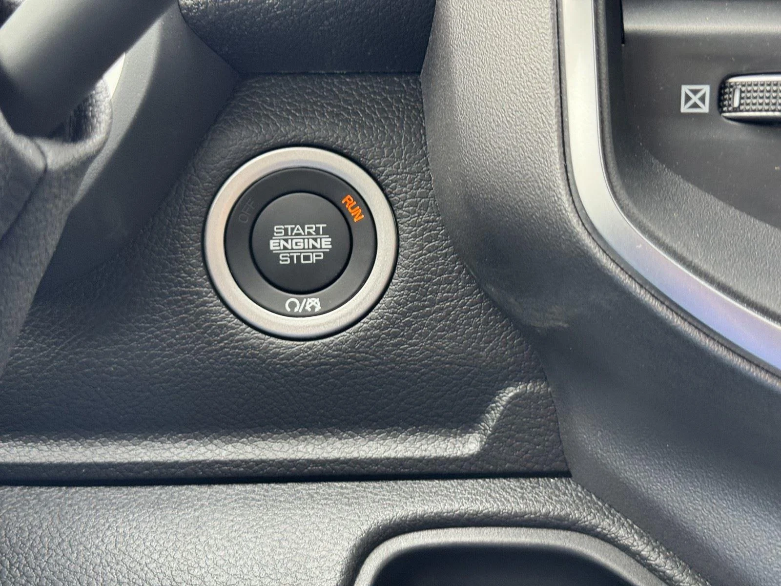 2025 RAM 2500 Big Horn - Photo 15