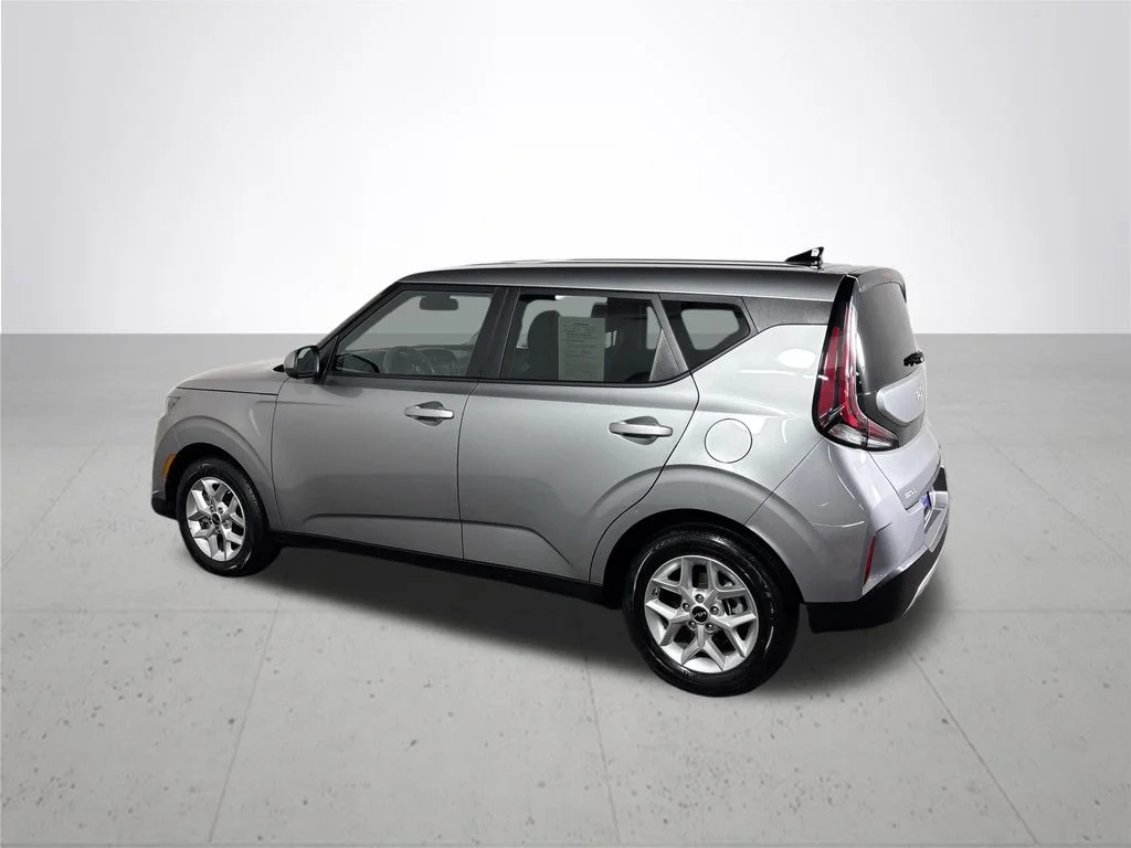Used 2025 Gray Kia LX image 8