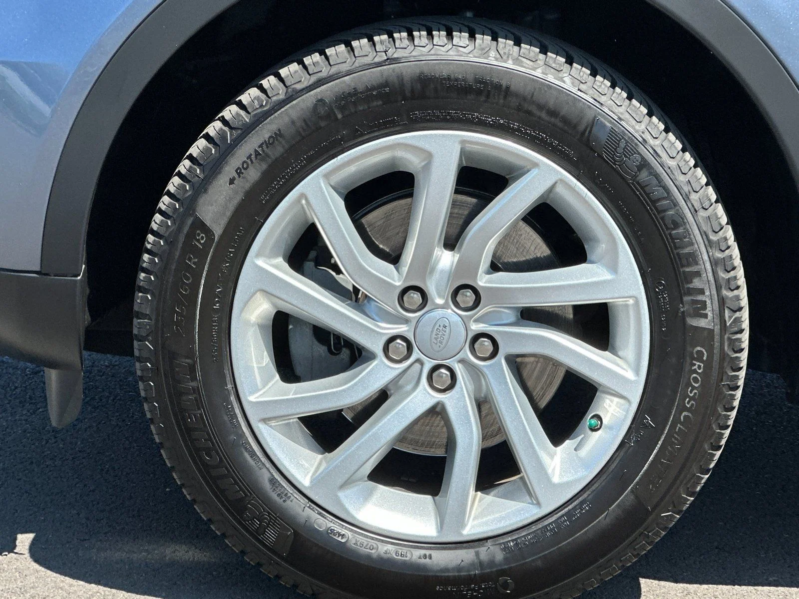 Used 2018  Land Rover HSE image 32