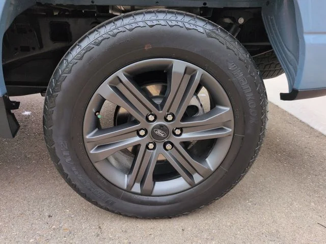 Certified Used 2023 Area 51 Ford  image 31