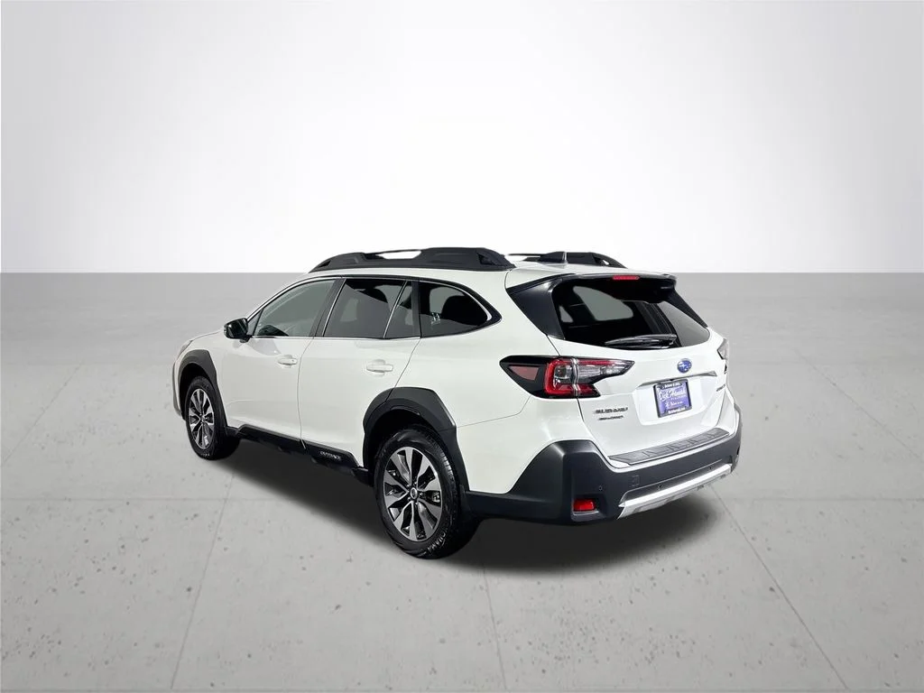 Used 2025 White Subaru Limited image 9