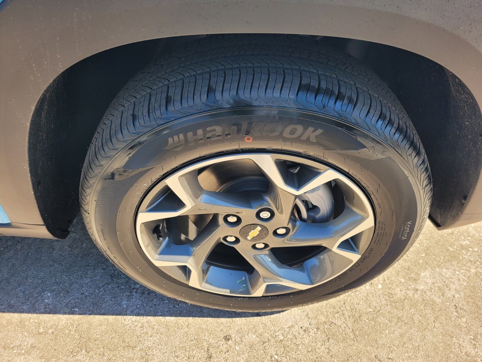 2026 Chevrolet Trax LT - Photo 9