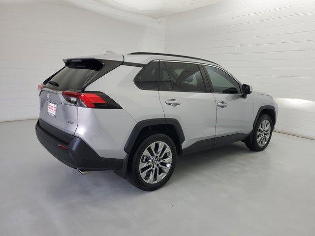 Certified Used 2023 SILVER SKY METALLIC Toyota  image 4