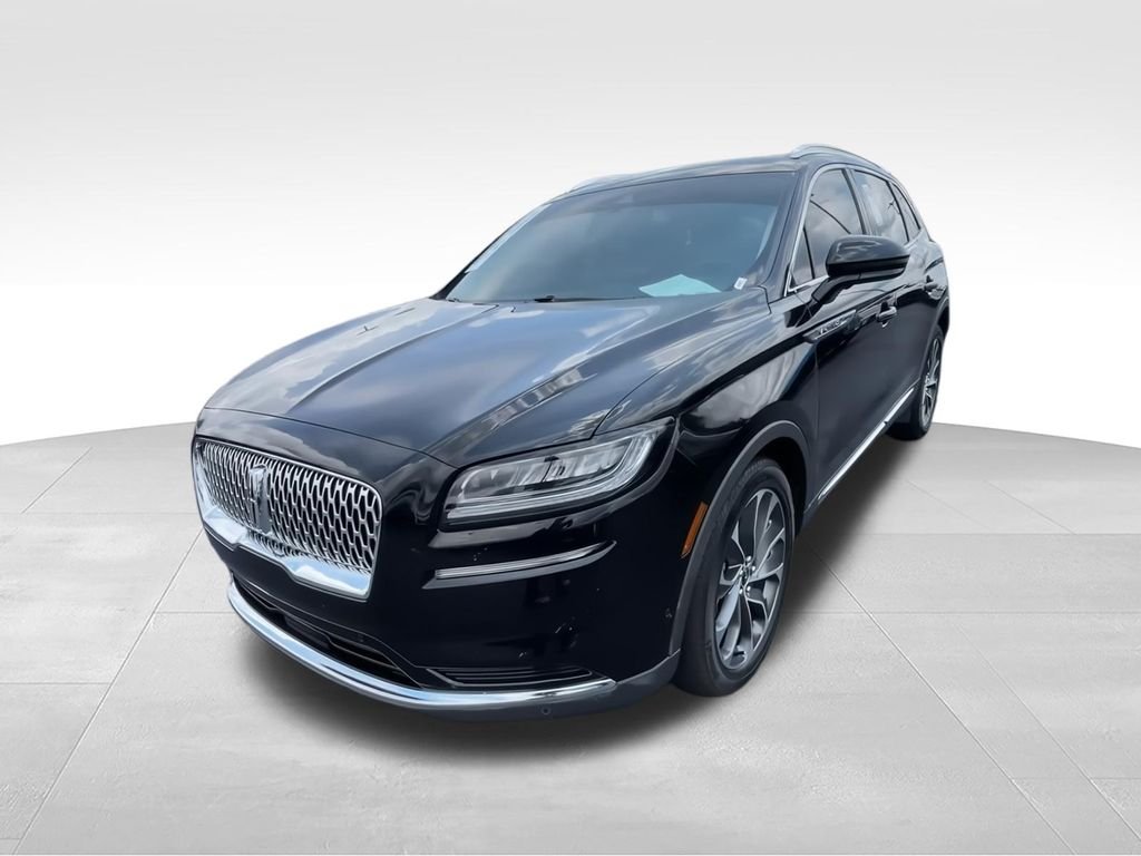 Used 2023 Black Lincoln Reserve image 4
