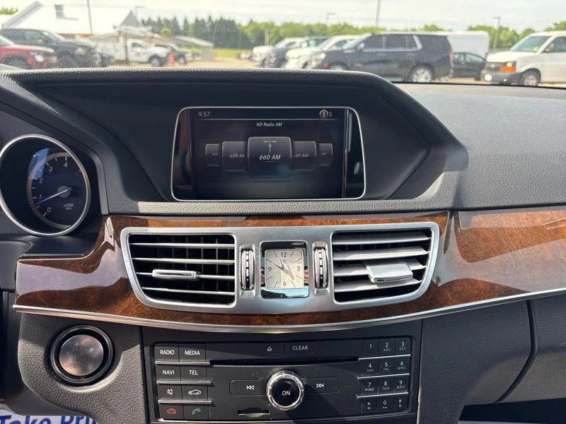 Used 2016  Mercedes-Benz E 350 image 30