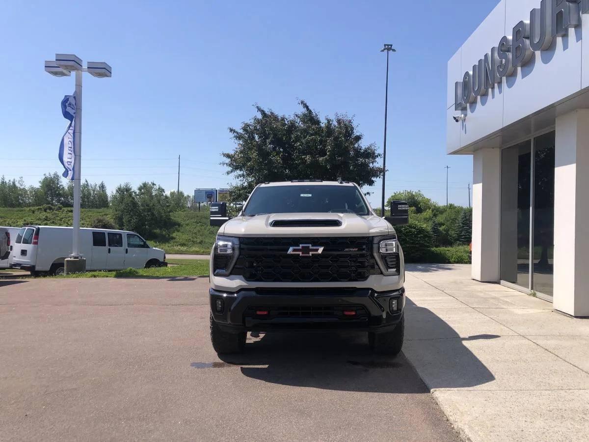 New 2026 White Chevrolet 4wd Crew Cab 159 image 3