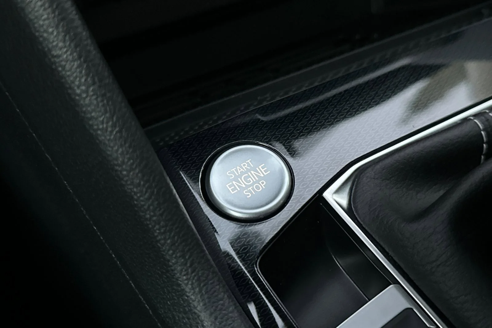 2026 Volkswagen Taos SE Black - Photo 22