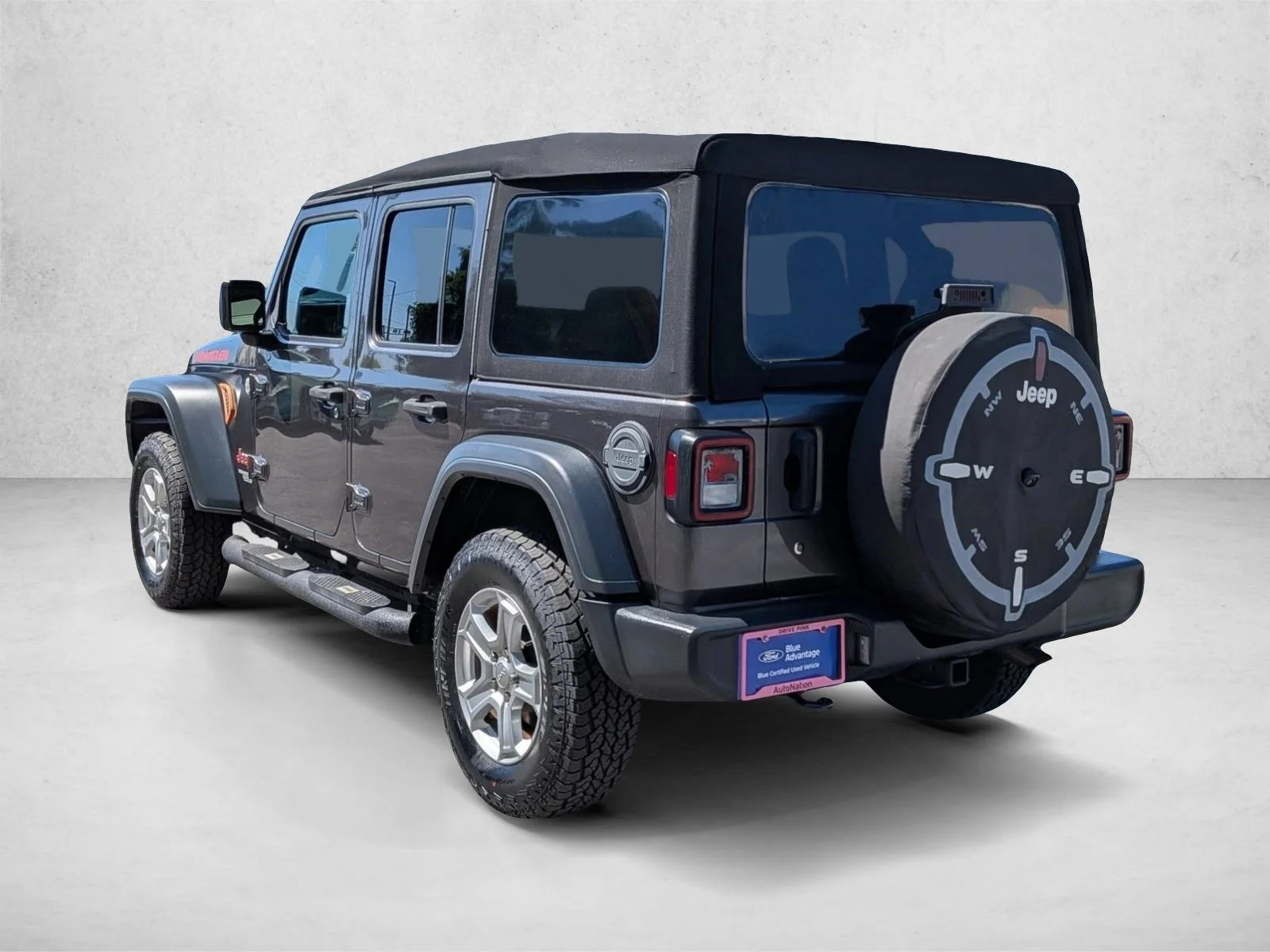 Used 2019 Granite Crystal Metallic Clearcoat Jeep Sport S image 8