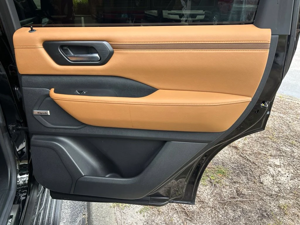 Used 2025 Black Nissan SL image 46