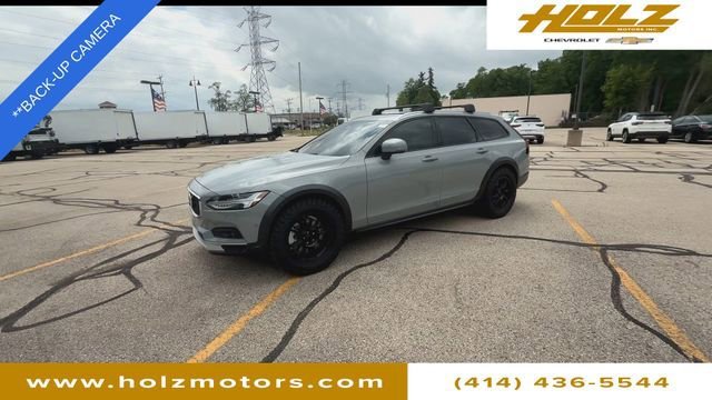 Used 2025 Gray Volvo Plus, B6 AWD Gas (mild hybrid) image 4